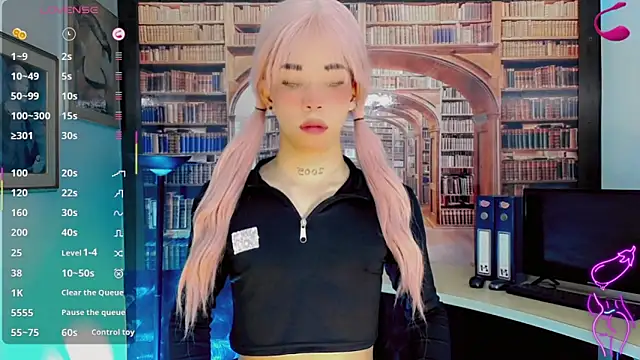 moon sweet- online show from 04/19/26, 03:28