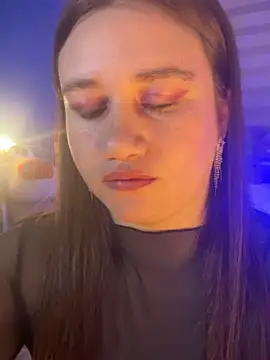 Samantha-Collinss online show from 04/23/26, 08:57