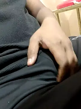 hot boy995 online show from 04/19/26, 03:55