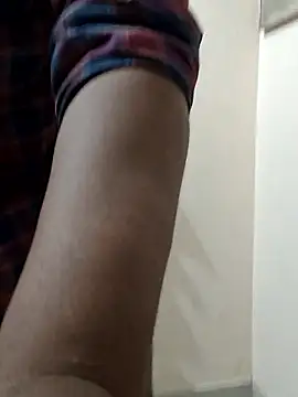 hot boy995 online show from 04/23/26, 04:57