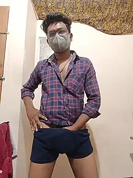 Snapshot of hot_boy995 chatting on 07/15/26, 05:07 hot boy995 online show from 07/15/26, 05:07