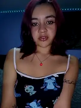 LucyStarveil online show from 04/28/26, 04:17