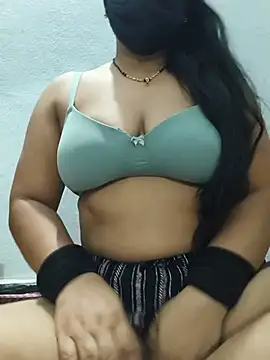 sweetylove01 online show from 06/07/26, 05:49