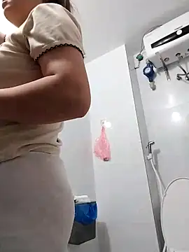 Cong2211 online show from 04/18/26, 10:32