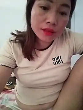 Cong2211 online show from 04/21/26, 01:42