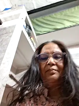 Shalini3456 online show from 05/15/26, 06:42
