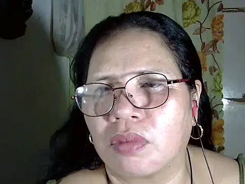 HottyCurlyPeanut online show from 05/10/26, 05:12