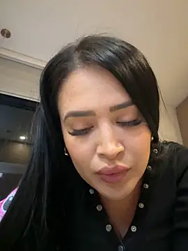 Snapshot of Sara_fun chatting on 01/15/25, 02:27 Sara fun online show from 01/15/25, 02:27