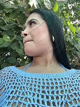 Snapshot of Sara_fun chatting on 01/28/25, 07:10 Sara fun online show from 01/28/25, 07:10