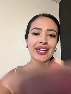 Snapshot of Sara_fun chatting on 01/30/25, 03:00 Sara fun online show from 01/30/25, 03:00