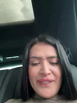 Snapshot of Sara_fun chatting on 02/19/25, 07:59 Sara fun online show from 02/19/25, 07:59