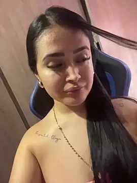 Sara fun online show from 11/12/25, 03:40