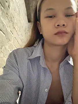 Elysa-x online show from 04/20/26, 09:45