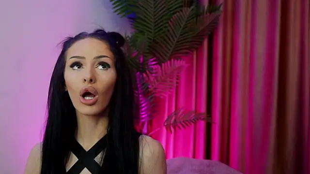 EvePosh online show from 04/22/26, 06:16