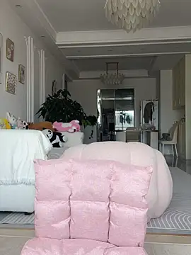 diudiubaobei  online show from 04/23/26, 06:14