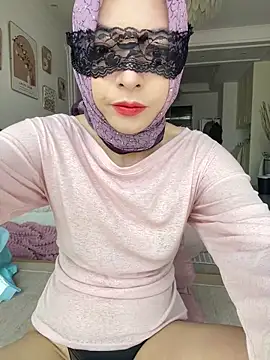 diudiubaobei  online show from 04/24/26, 04:48