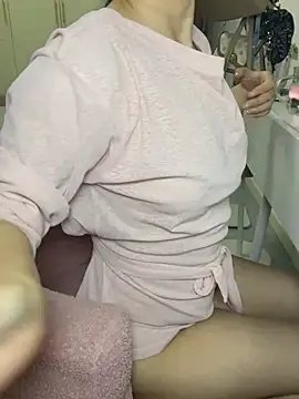 Snapshot of diudiubaobei_ chatting on 05/24/26, 03:06 diudiubaobei online show from 05/24/26, 03:06