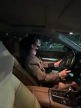 Luna-sexyy online show from 04/23/26, 01:57