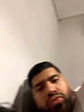 edward568 online show from 04/23/26, 09:28