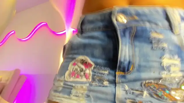 VenusBlazzer online show from 04/22/26, 02:07