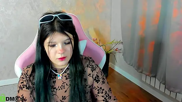 Kimberly Williams13 online show from 04/23/26, 12:29