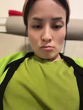 Faye-baby online show from 04/23/26, 01:57