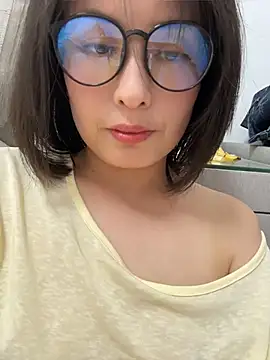 Snapshot of Faye-baby chatting on 06/10/26, 03:22 Faye-baby online show from 06/10/26, 03:22