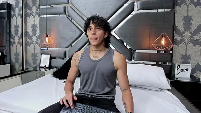 JayTaylorr online show from 04/21/26, 11:38