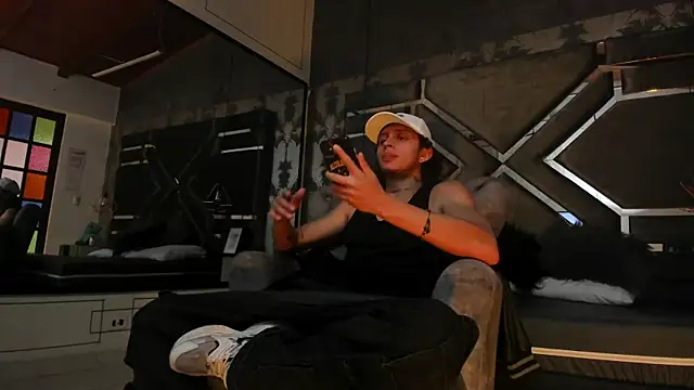 JayTaylorr online show from 04/23/26, 12:29