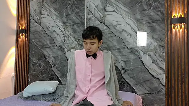 Snapshot of NoahWalker__ chatting on 07/24/26, 10:57 NoahWalker online show from 07/24/26, 10:57