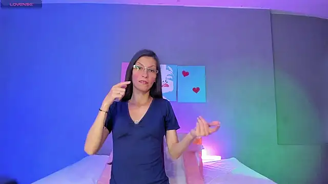 BunnyThompson online show from 04/22/26, 05:14