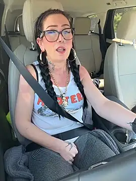 Its Lush Lily online show from 04/24/26, 11:45