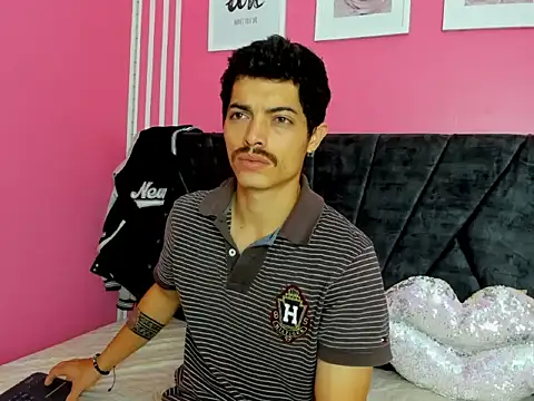 taylor Stele online show from 04/20/26, 01:47