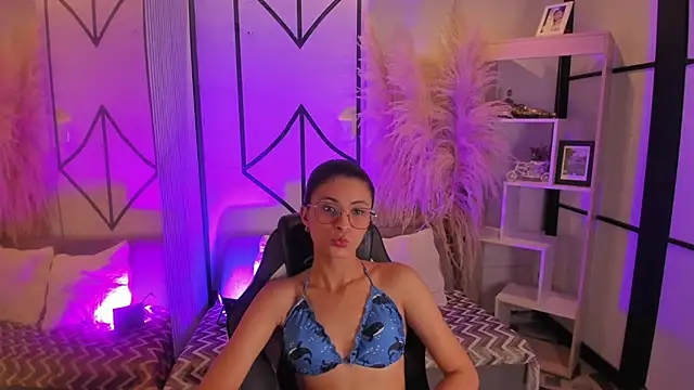 DemiPrince  online show from 04/21/26, 04:19