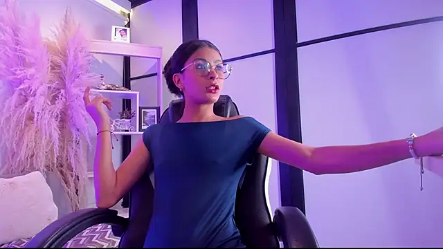 DemiPrince  online show from 04/23/26, 04:24