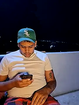 Snapshot of Saul_88 chatting on 06/01/26, 11:28 Saul 88 online show from 06/01/26, 11:28