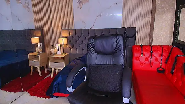 ZafiraVelvet online show from 04/18/26, 07:40