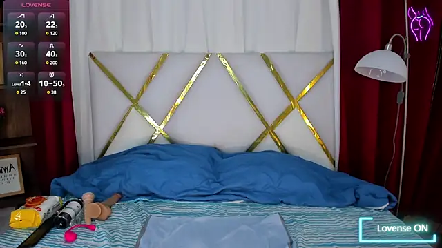 Lila-pinkky online show from 04/21/26, 11:38