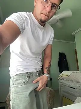 gorka dom online show from 04/22/26, 02:40