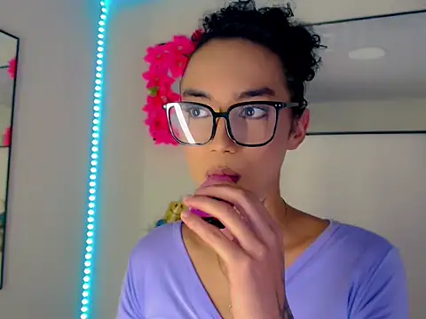 Darianna A online show from 04/17/26, 09:29