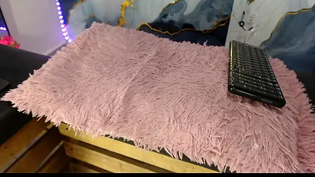 Snapshot of Darianna_A chatting on 06/08/26, 02:50 Darianna A online show from 06/08/26, 02:50