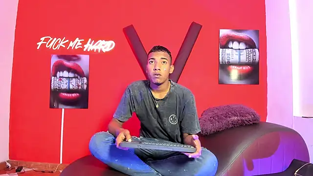 BLACK BOYS1 online show from 04/22/26, 01:30