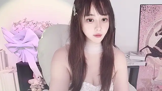 Moon-66 online show from 04/23/26, 01:57