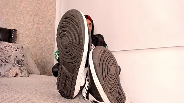 Aleya Black online show from 04/25/26, 02:47