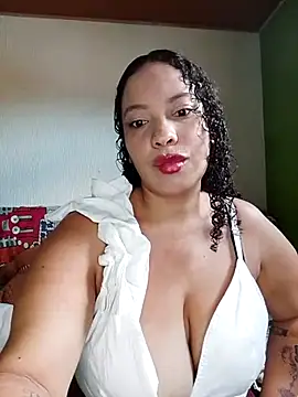 DivaCaliente1 online show from 05/07/26, 03:17