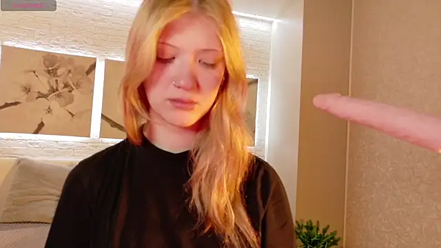 Lina Wi online show from 04/22/26, 08:21