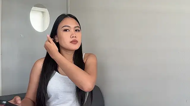 MaggieCahue online show from 04/21/26, 02:51