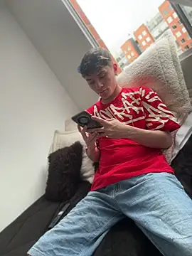 martin18 dirty online show from 04/23/26, 08:44