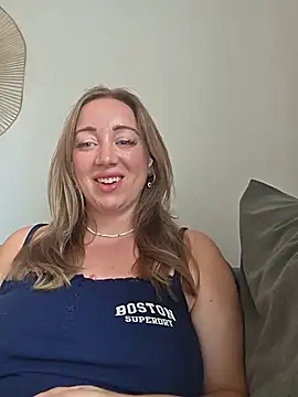 Snapshot of arielsweetieee chatting on 07/22/26, 05:05 arielsweetieee online show from 07/22/26, 05:05