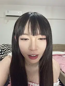 Snapshot of nide-baby chatting on 06/15/26, 01:35 nide-baby online show from 06/15/26, 01:35
